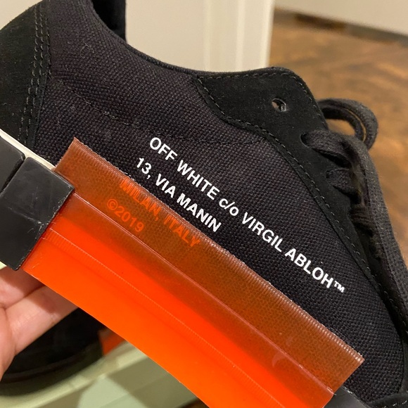 Off-White Low Vulcanized Sneakers - Picture 12 of 15